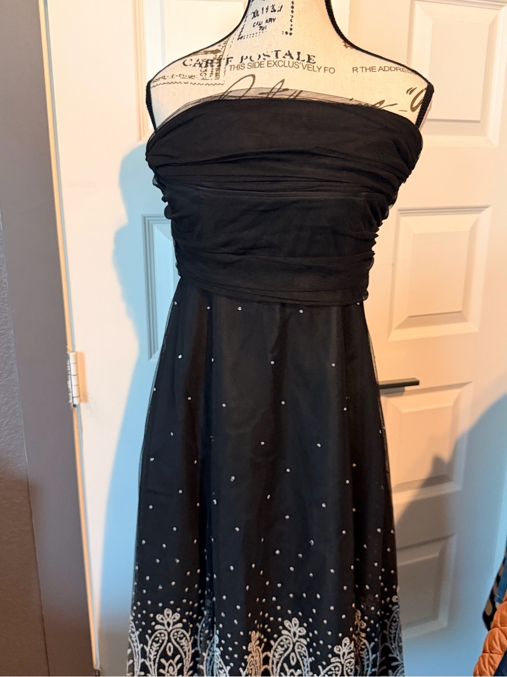 Jessica Howard Black Strapless Embroidered Evening Dress